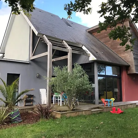 Maison Familiale Lumineuse Entre Et Briere Vakantiehuis